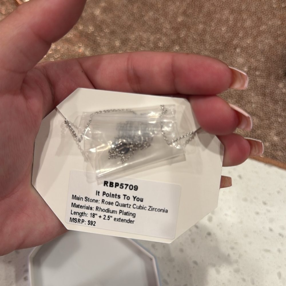 Bomb party og necklace - Picture 2 of 3